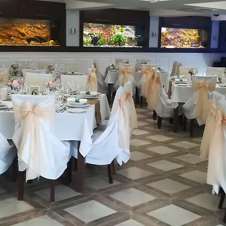 Elizabeth Hotel *